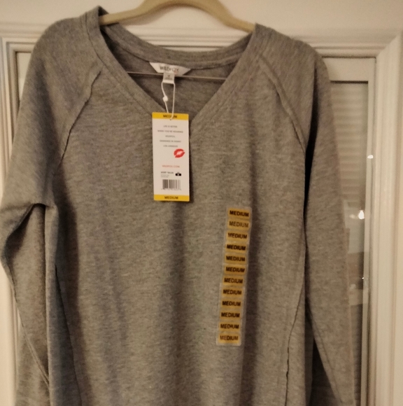 Wildfox Sweaters - Wildfox haley brushed top. Women L